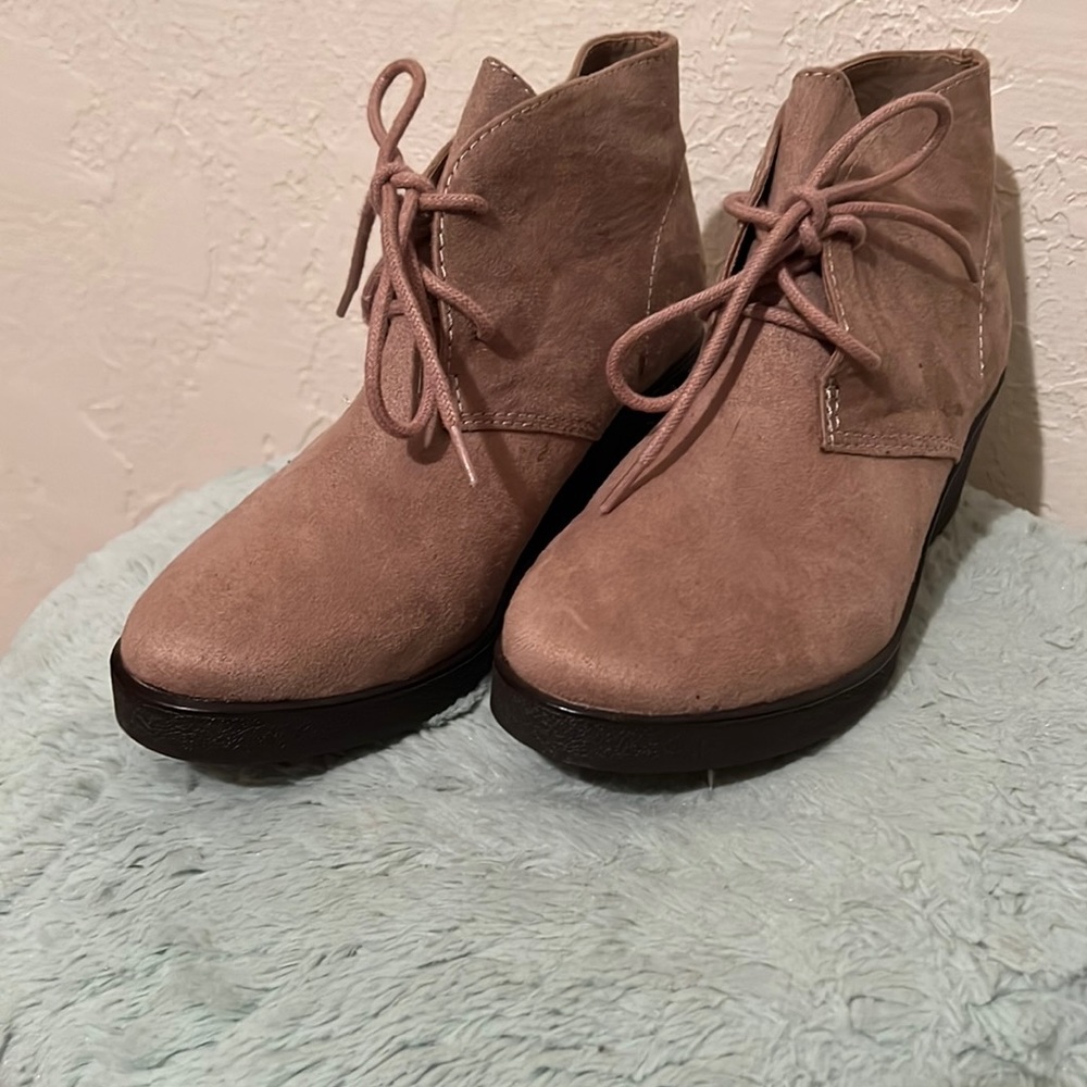White Mt. wedges